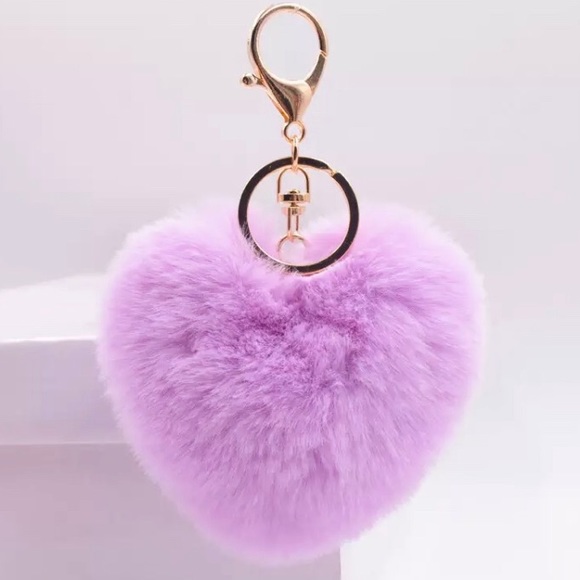 Accessories - 🔴5/$20 Pom Pom heart lavender purse charm fur
